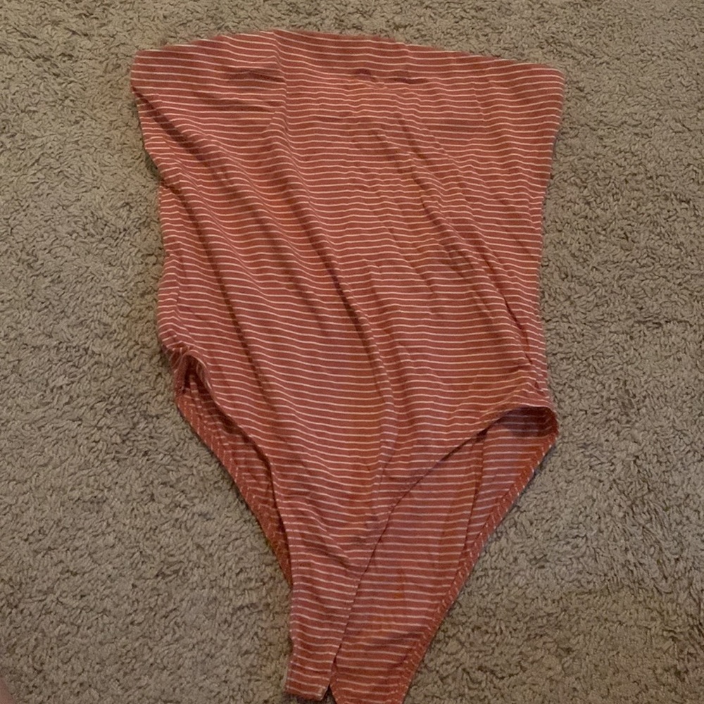 Strapless stripped bodysuit